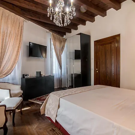 Casa Locatelli * Padua